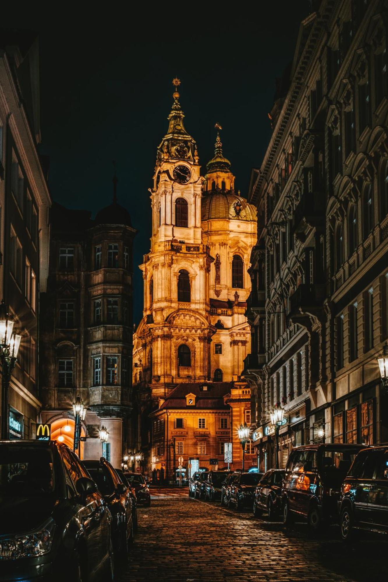 Gentle And Cozy Right At The Center Praga